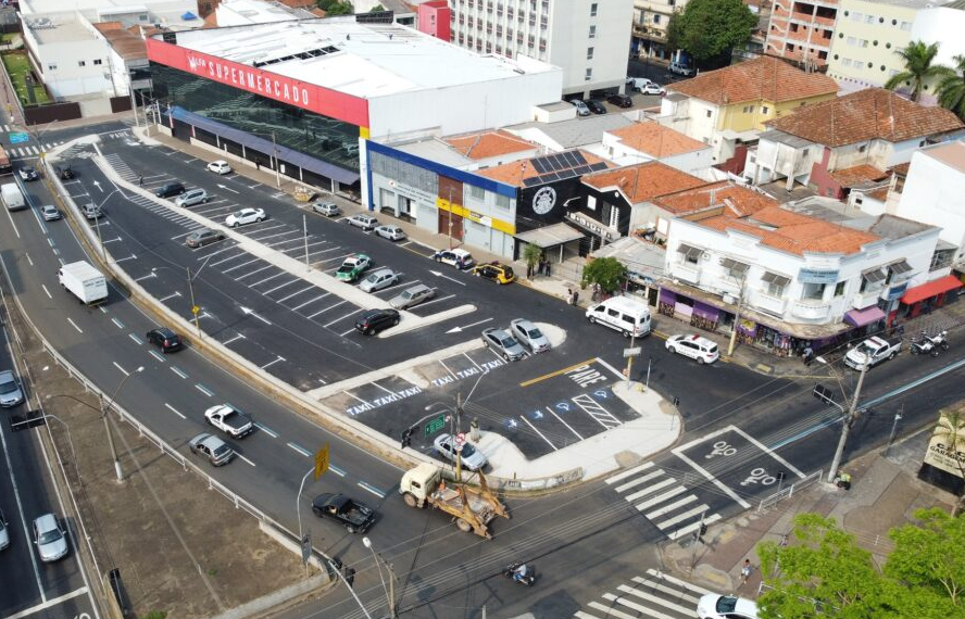 A Praça Pádua Dias e a destruição de nossa memória