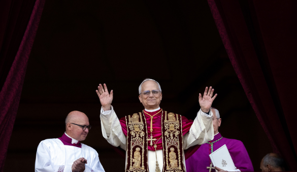 Salve, Leão XIV! Um Papa para um Mundo em Crise