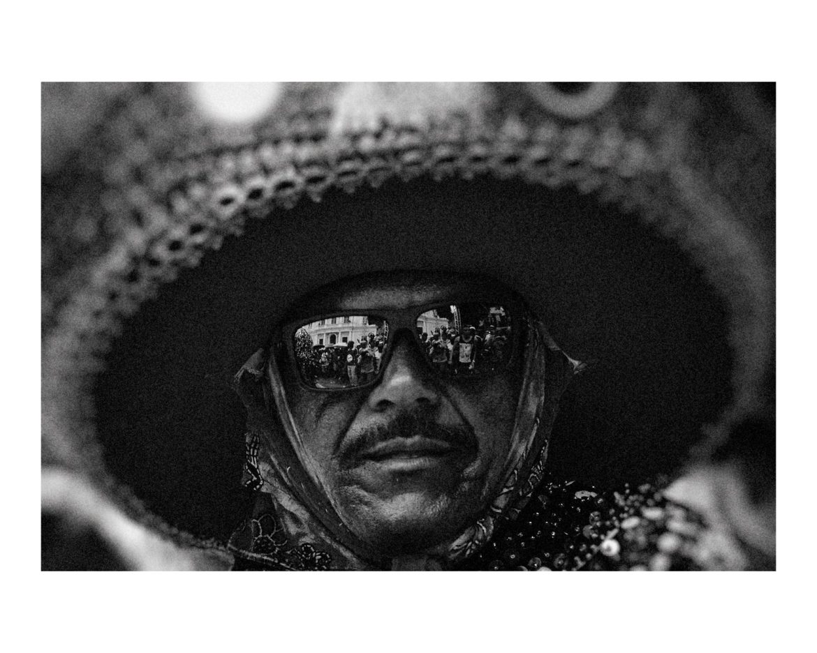 Fotografia de quinta: Maracatu atômico – por Marcio Lambais