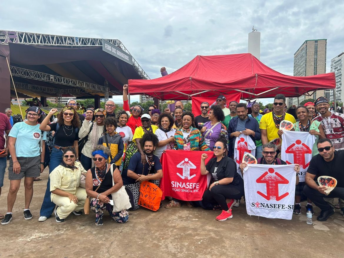 A Luta Sindical no Campo da Educação e a Relação entre Classe e Raça – Encontro de Negros, Negras, Indígenas e Quilombolas (ENNIQ)